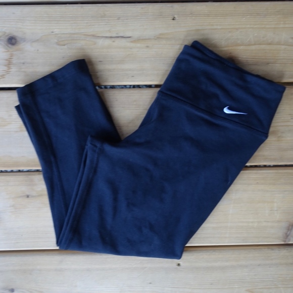 Nike Pants - Nike Black Dri-fit Crop Leggings